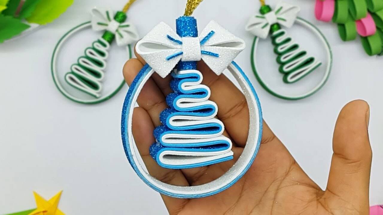 beautiful-ornament-craft-made-with-glitter-foam-for-christmas-tree Beautiful Ornament Craft Made With Glitter Foam For Christmas Tree