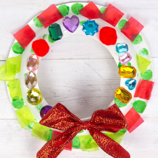 collage-wreath