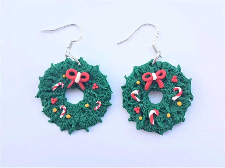 cute-polymer-clay-wreath-earrings-for-celebration Cute Polymer Clay Wreath Earrings For Celebration