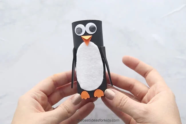 easy-to-make-toilet-paper-roll-penguin-craft-idea Easy-To-Make Toilet Paper Roll Penguin Craft Idea
