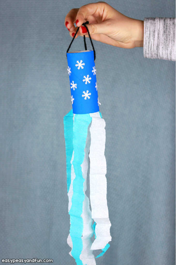 easy-winter-windstock-craft-using-toilet-paper-roll Easy Winter Windstock Craft Using Toilet Paper Roll Winter Toilet Paper Roll Crafts