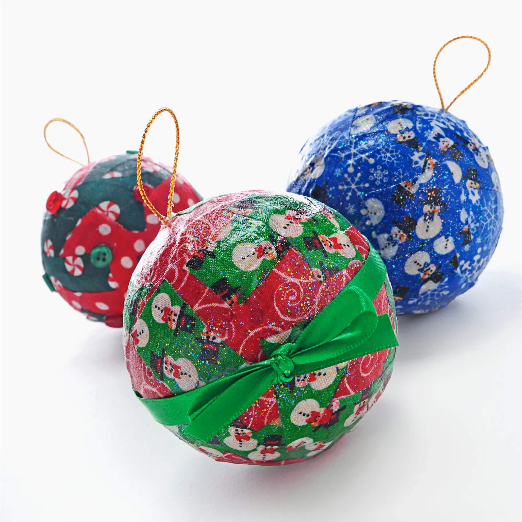 fun-to-make-beautiful-styrofoam-christmas-ball-ornament-craft Fun-To-Make Beautiful Styrofoam Christmas Ball Ornament Craft