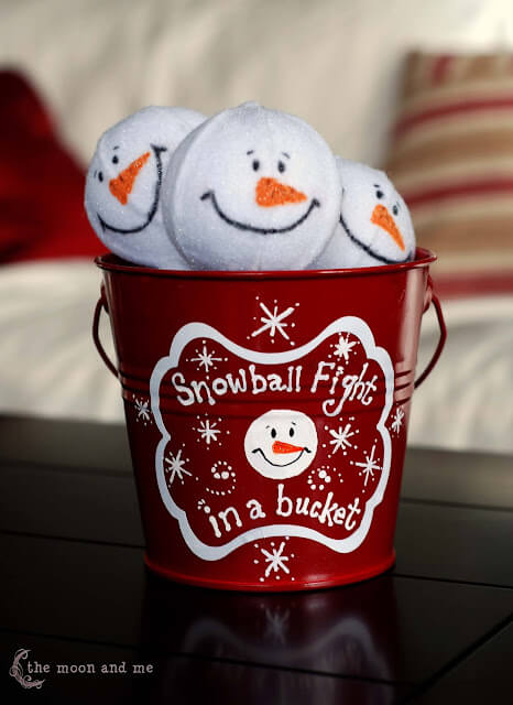 lets-make-some-snowballs-with-styrofoam-for-fight Let's Make Some Snowballs With Styrofoam For Fight Styrofoam Balls Crafts & Ornaments for Christmas