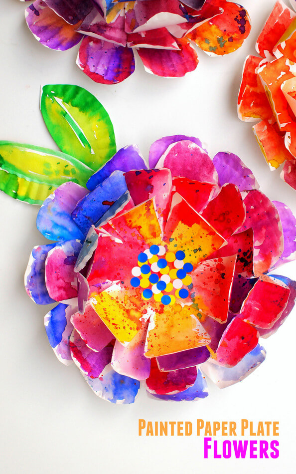 paper-plate-painted-flower-crafts 3D Paper Plate Painted Flower Crafts For Kids