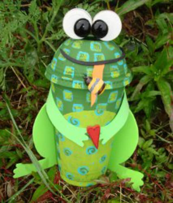 recycled-frog-bank