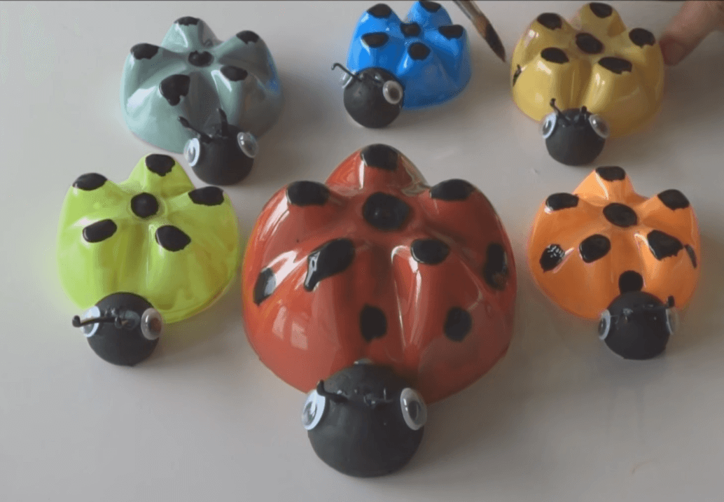 simple-ladybug-art-craft-idea-using-plastic-bottle Simple Ladybug Art & Craft Idea Using Recycled Plastic Bottle