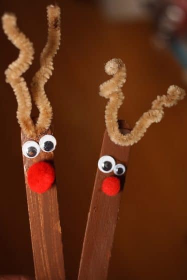 single-ice-stick-and-pipe-cleaner-reindeer-bookmark-for-toddlers Single Ice Stick and Pipe Cleaner Reindeer Bookmark for Toddlers: Christmas Ice Stick Craft