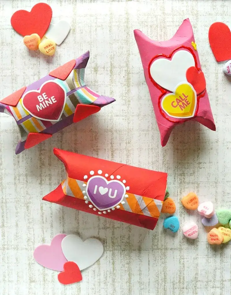 toilet-paper-roll-gift-box-craft-for-valentines-day Toilet Paper Roll Gift Box Craft For Valentine's Day