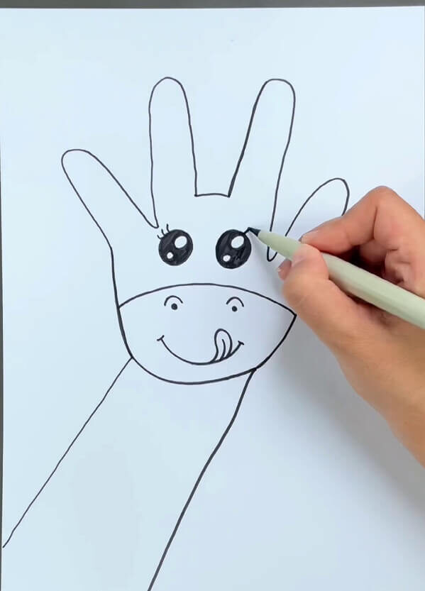 Remarkable Manner Of Making Handprint Giraffe Artwork