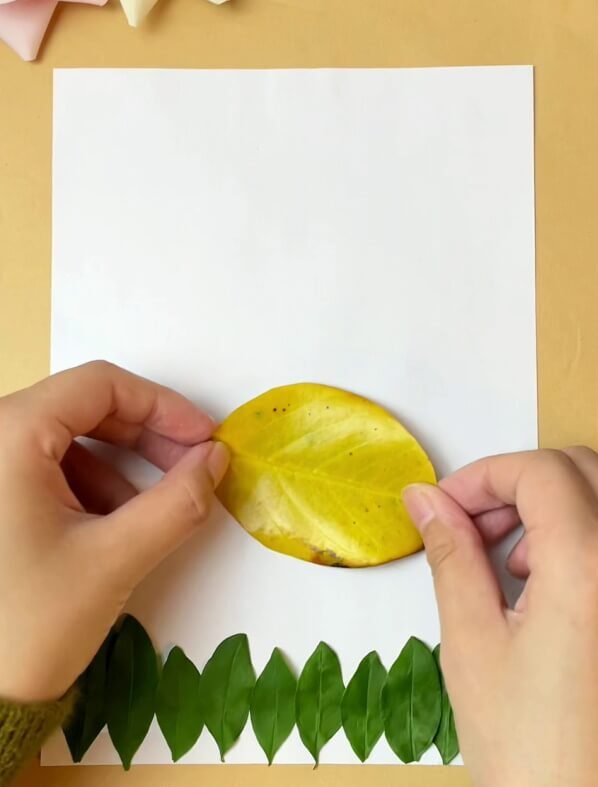 Body of the Dinosaur- A Step-By-Step Tutorial for Kids On Making a Dinosaur Animal Craft with Leaves