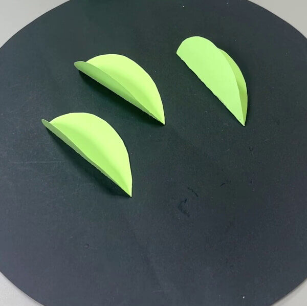 Making Two More Drop-Shaped Paper - A crafty activity for kids: paper cacti.