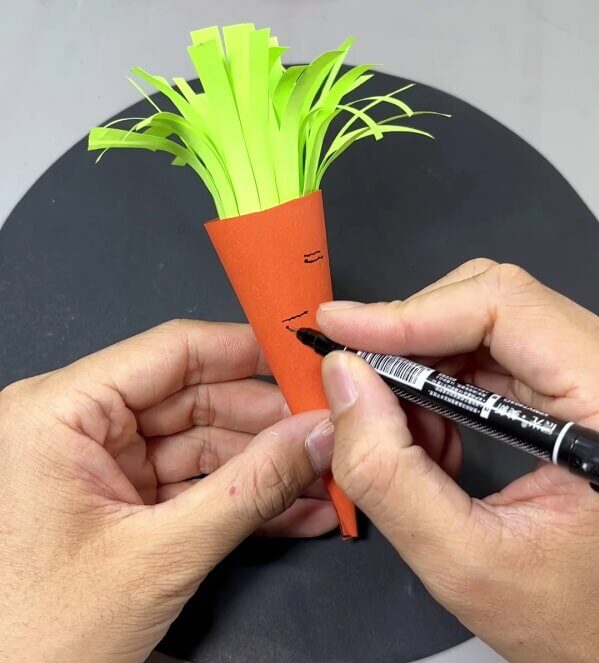 Drawing Details Of Carrot - Tutorial for How to Construct a Paper Carrot